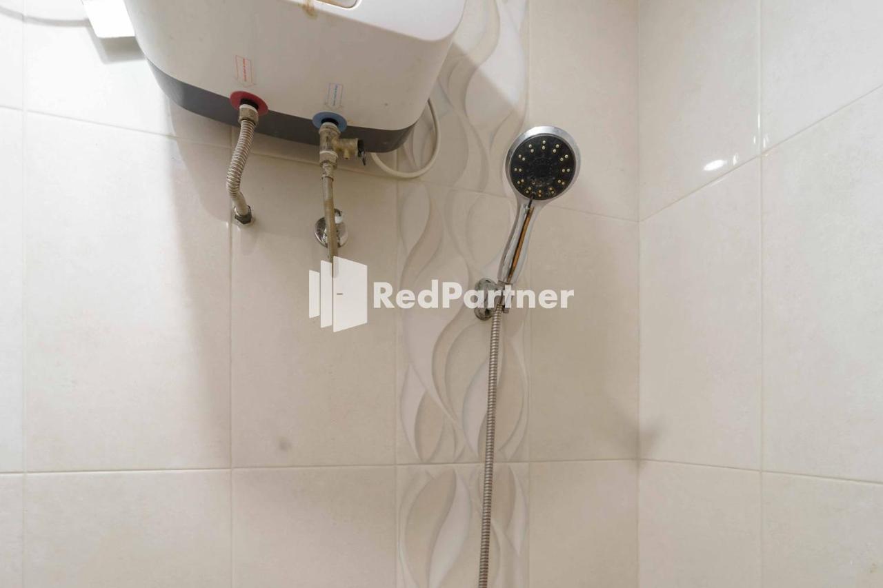 Jo Residence Syariah Redpartner Jakarta Exterior photo