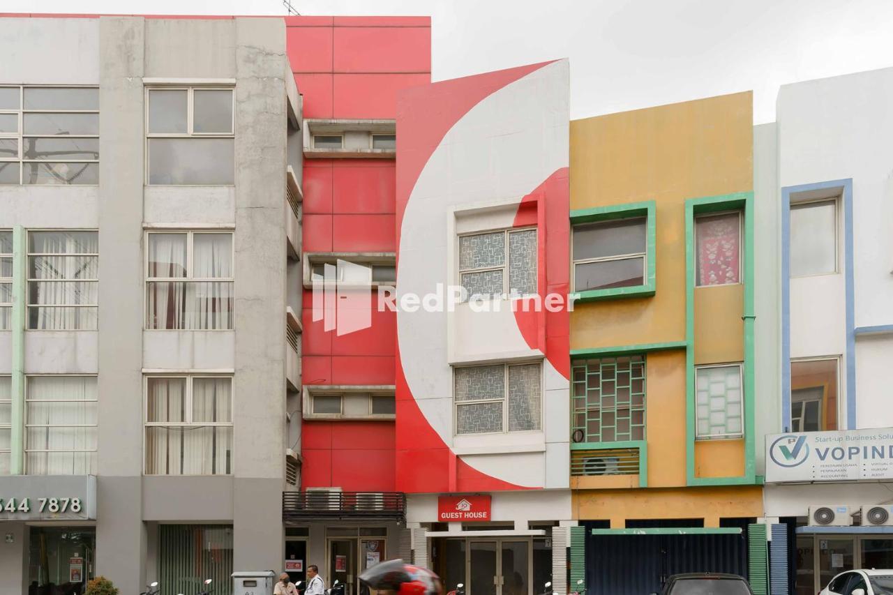 Jo Residence Syariah Redpartner Jakarta Exterior photo