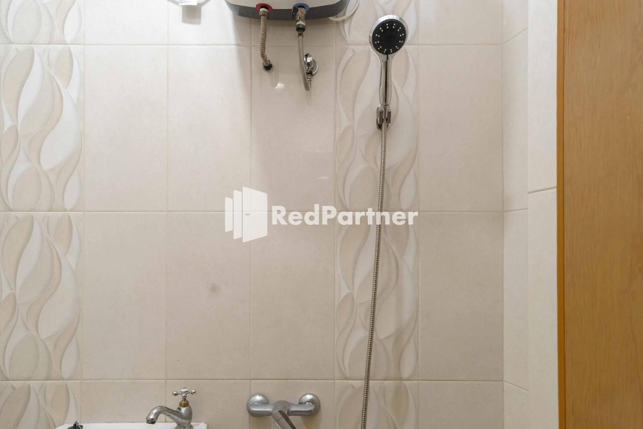 Jo Residence Syariah Redpartner Jakarta Exterior photo