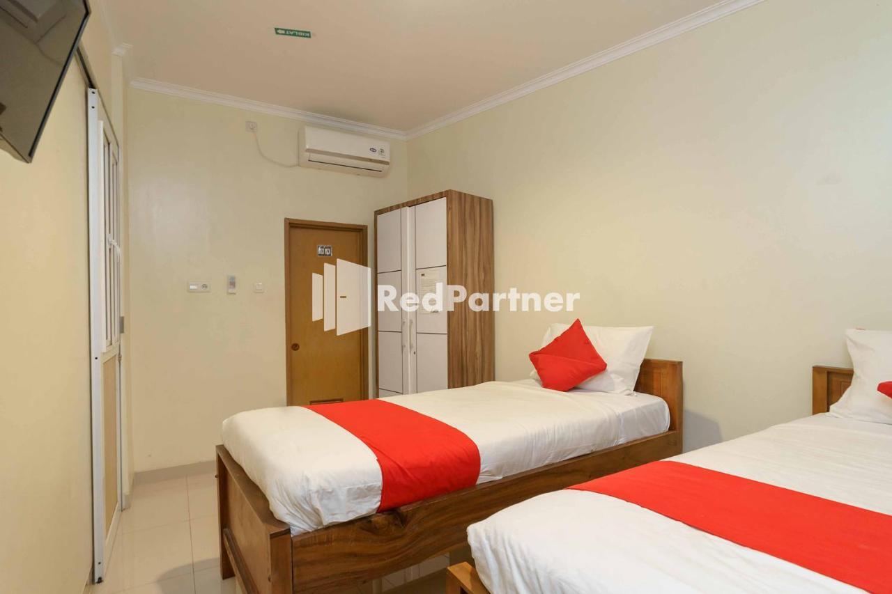 Jo Residence Syariah Redpartner Jakarta Exterior photo