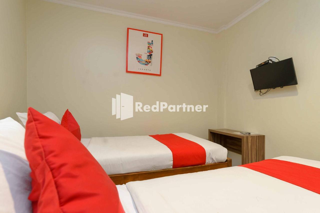 Jo Residence Syariah Redpartner Jakarta Exterior photo