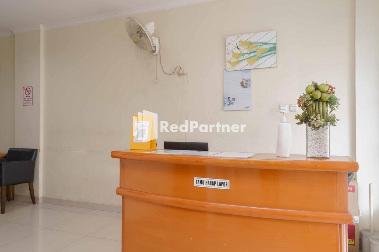 Jo Residence Syariah Redpartner Jakarta Exterior photo